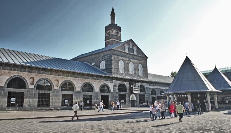 Uçaklı Tarihte Yolculuk Gap Mezopotamya Turu (3 Gece Otel Konaklamalı)