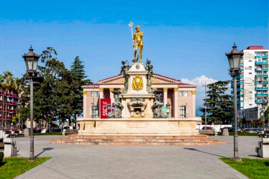 Uçaklı Butik Batum ve Ayder Yaylası Turu (2 Gece Batum Konaklamalı)