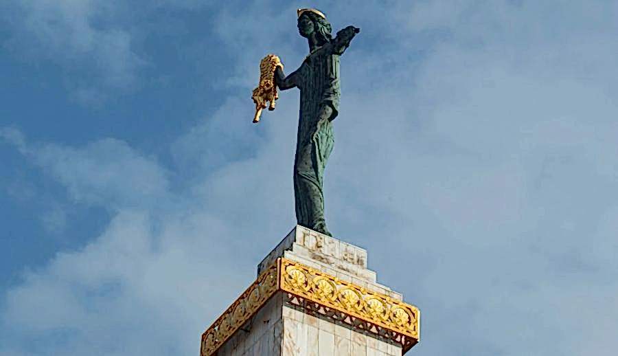 Uçaklı Butik Batum ve Ayder Yaylası Turu (2 Gece Batum Konaklamalı)