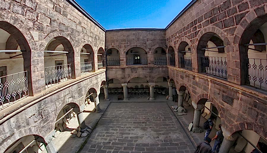 Uçaklı Dolu Dolu Bir Uçtan Bir Uca Sınırlarda Gap Doğu Anadolu Ve Nahçıvan Turu (6 Gece Otel Konaklamalı)